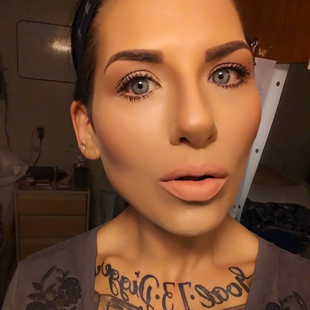 Meet your Posher, Arielle